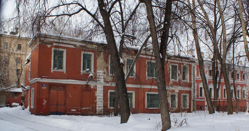 № 19 (фото 2012г)главный дом усадьбы А. В. Прокофьева, Н. Б. Юсупова, нач. XIX в. Был снесён и перестроен из бетона в 2015 году