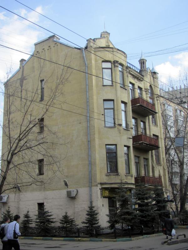 № 23 доходный дом А. С. Фролова (1914, архитектор В. А. Мазырин)